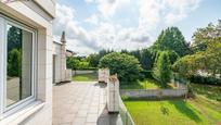 Terrassa de Casa o xalet en venda en Santillana del Mar amb Calefacció, Jardí privat i Terrassa