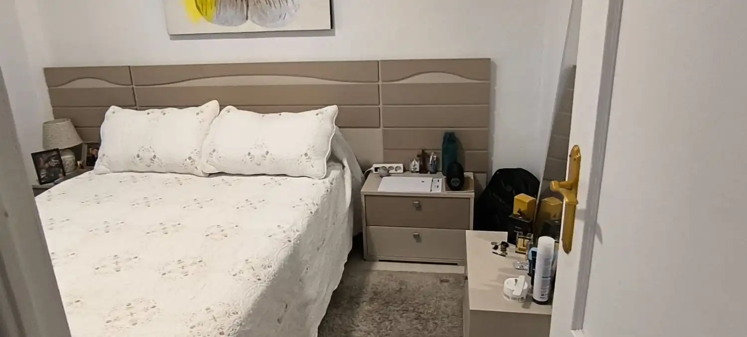 Dormitori de Apartament en venda en Marbella amb Calefacció, Terrassa i Piscina comunitària