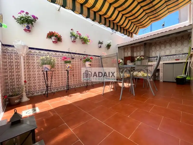 Terrassa de Casa adosada en venda en Tomelloso amb Aire condicionat, Calefacció i Balcó