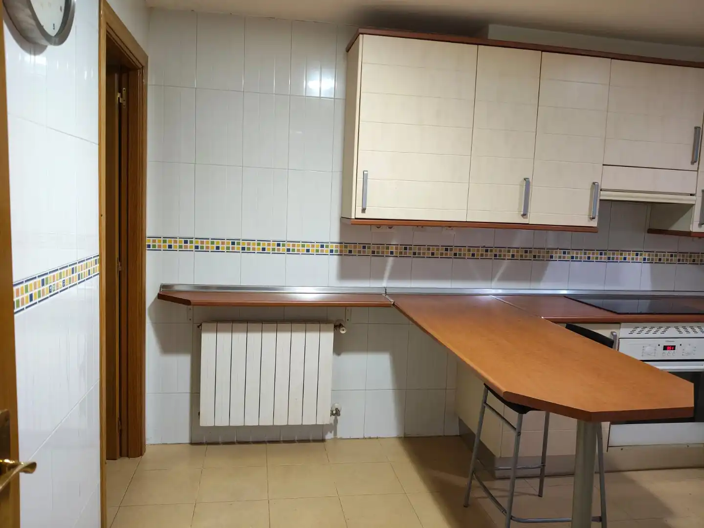 Cuina de Casa adosada en venda en Yebes amb Calefacció, Jardí privat i Traster