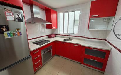 Kitchen of Flat for sale in Morón de la Frontera  with Air Conditioner and Balcony