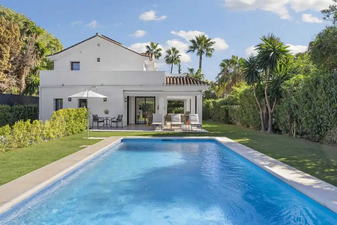 Jardí de Casa o xalet en venda en Marbella amb Jardí privat, Terrassa i Traster