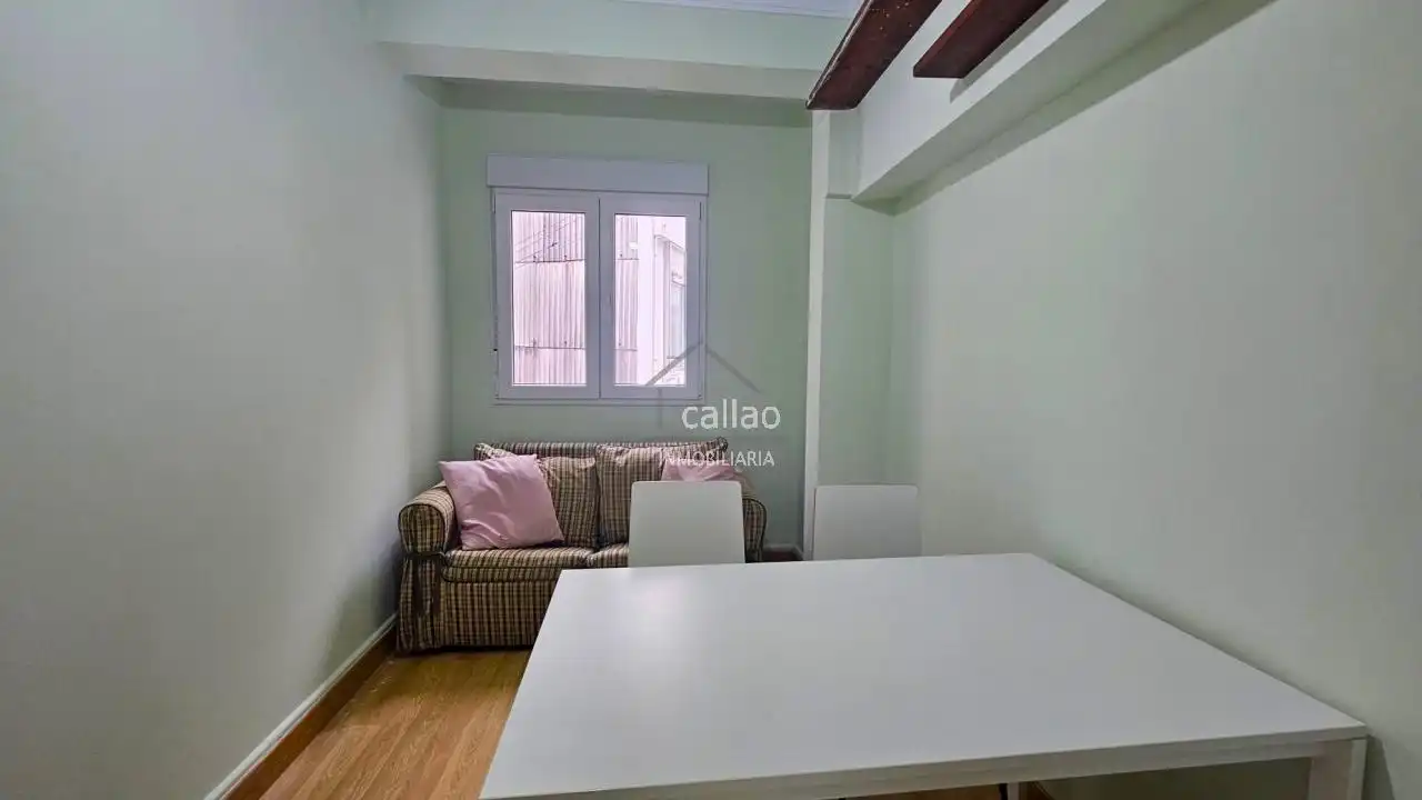 Bedroom of Flat for share in Ferrol  with Heating and Furnished