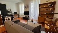 Living room of Flat for sale in Bilbao   with Heating, Furnished and Balcony