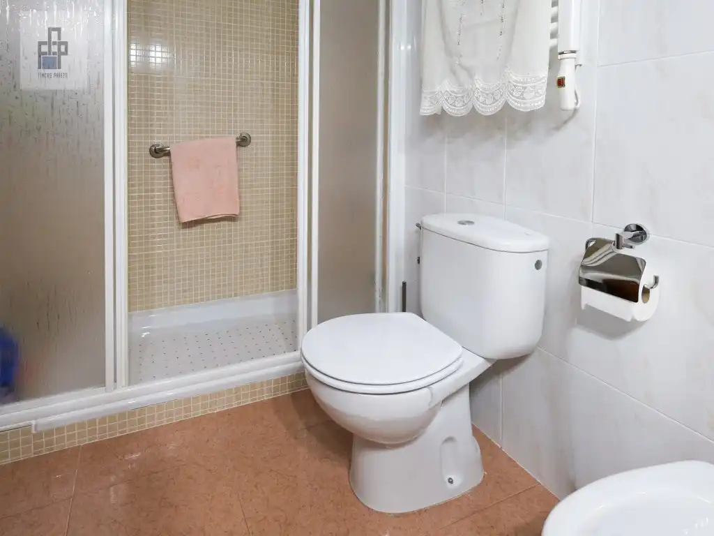 Badezimmer von Wohnung zum Verkauf in El Vendrell
