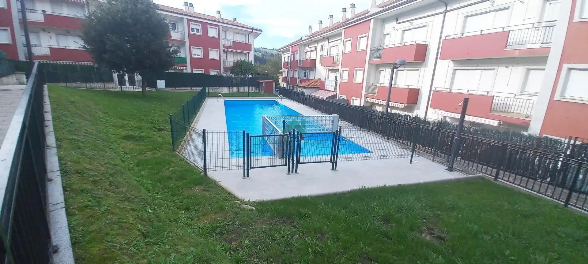 Piscina de Planta baja en venta en Ramales de la Victoria con Calefacción, Jardín privado y Terraza
