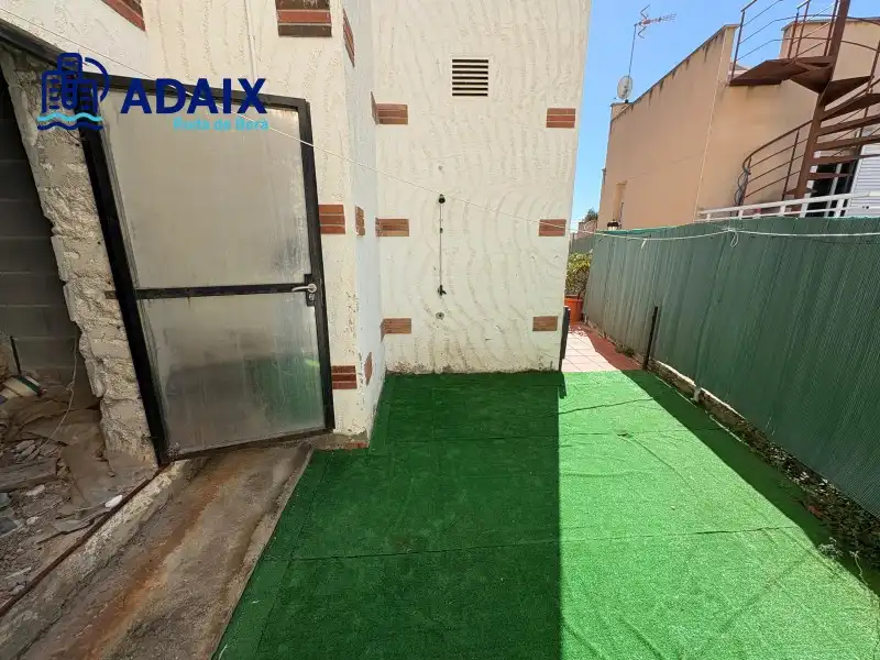 Casa adosada en venda a Roda de Berà