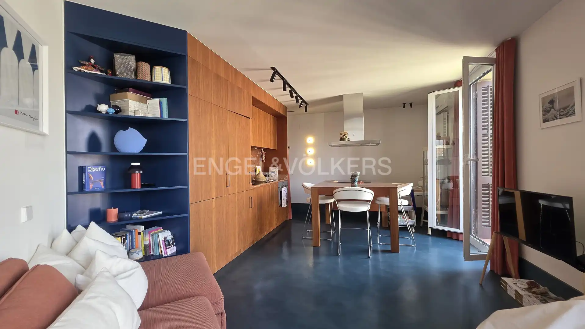 Vista exterior de Piso en venta en  Barcelona Capital con Calefacción y Balcón