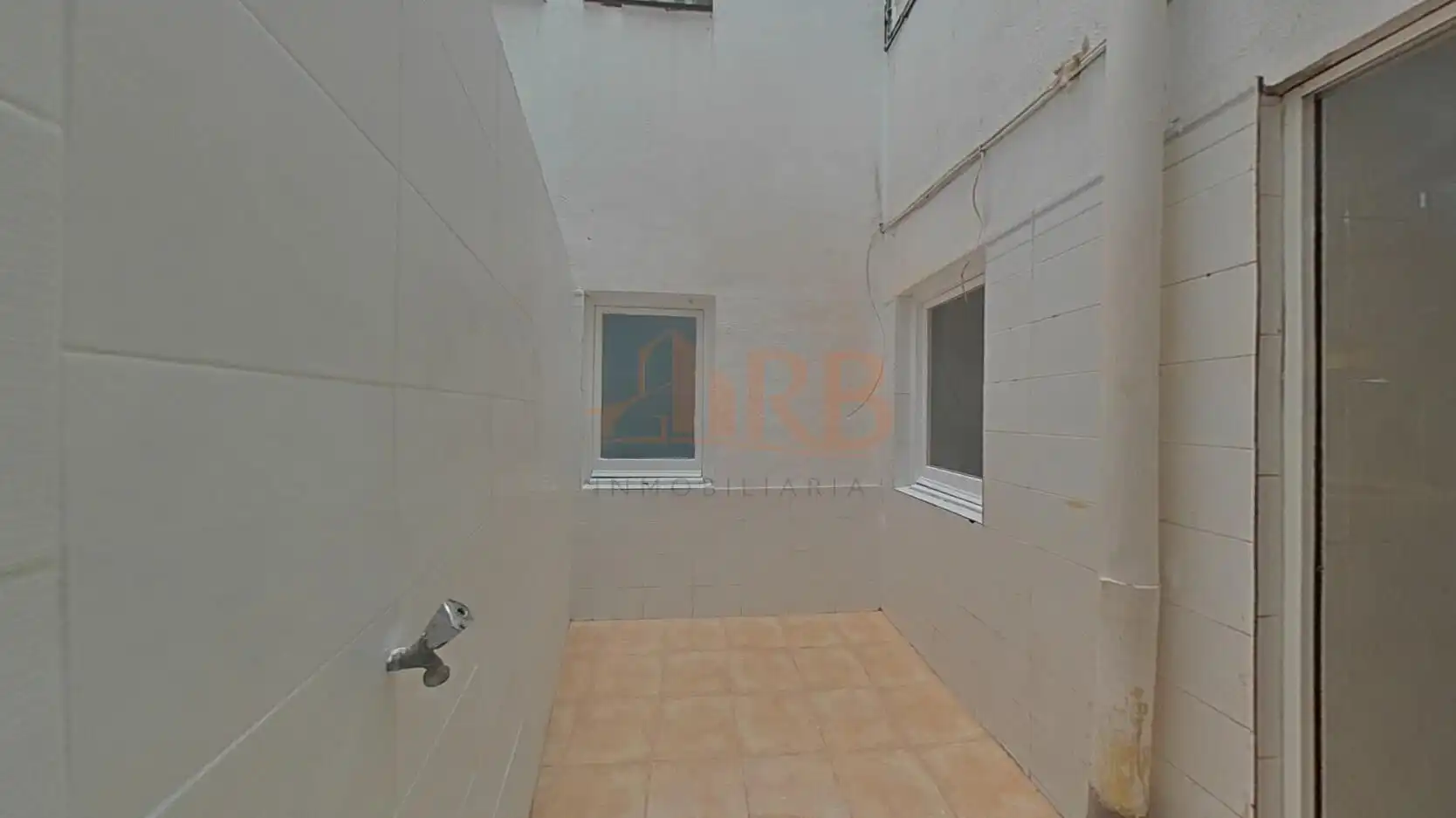 Planta baja en venta en Castelldefels con Terraza