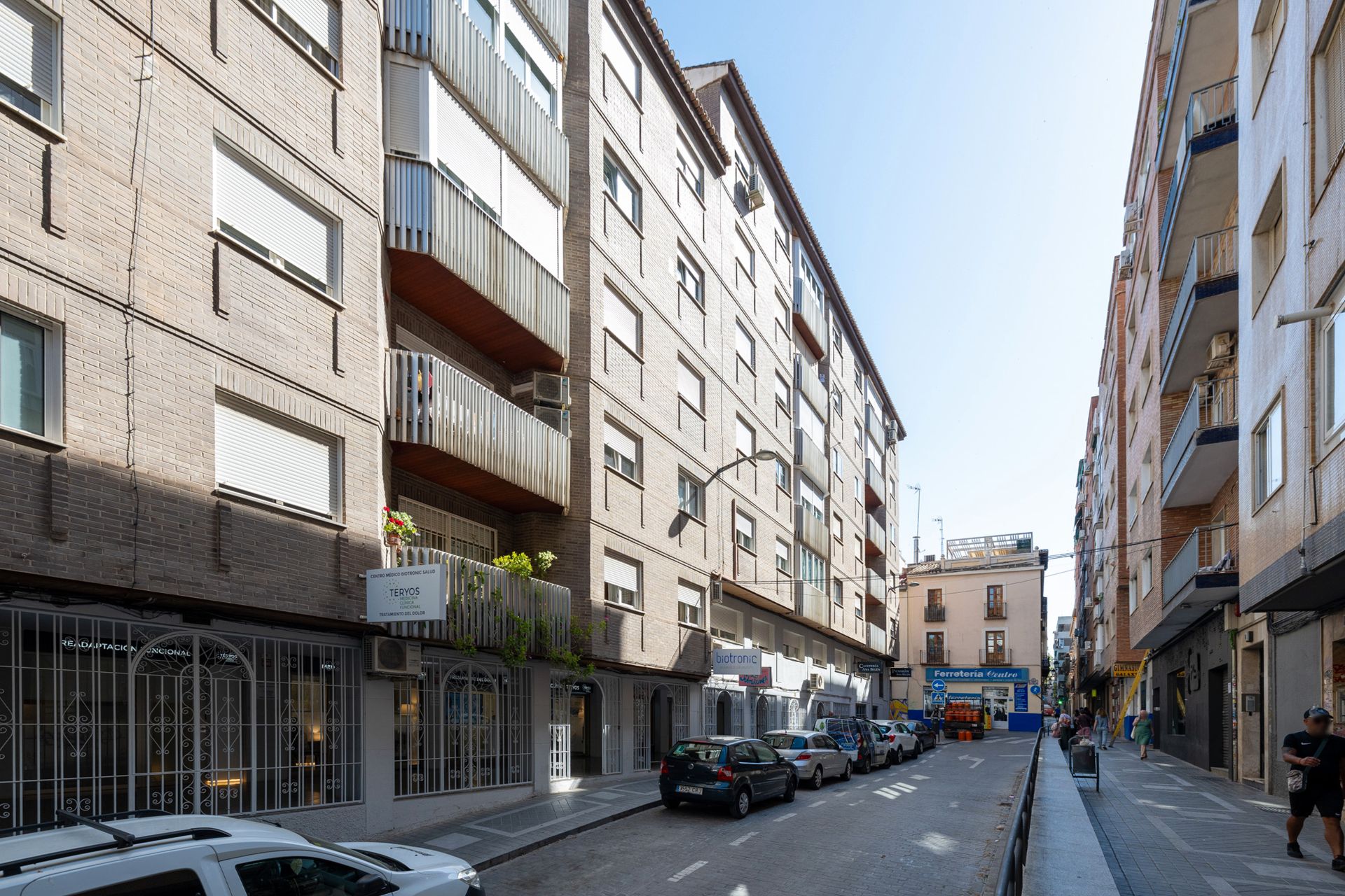 Vista exterior de Pis de lloguer en  Granada Capital amb Aire condicionat, Calefacció i Moblat