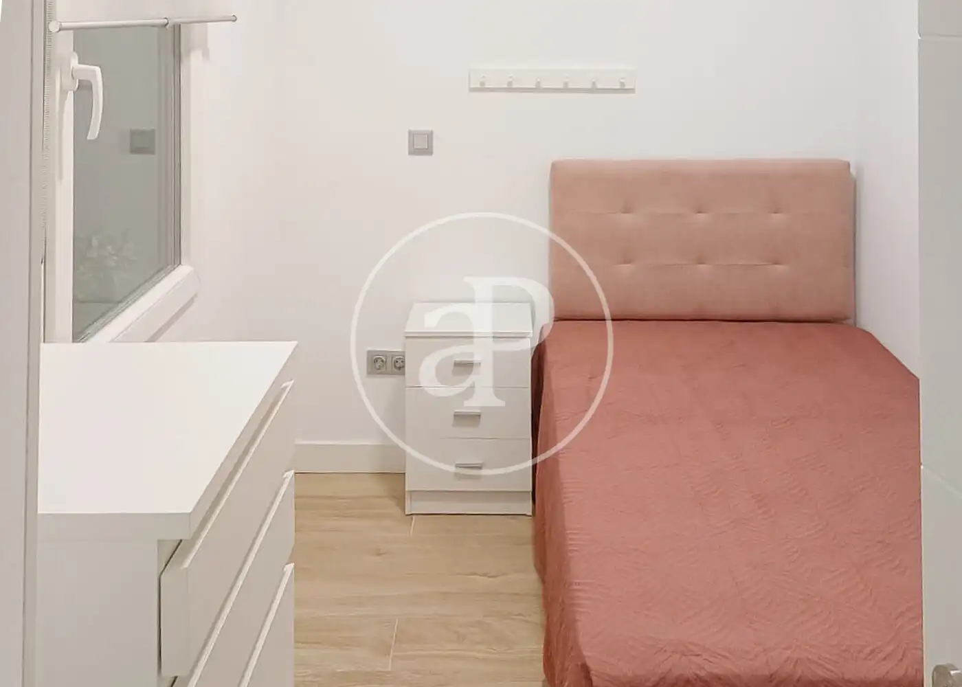 Bedroom of Flat for rent in Madrid  with Heating and Furnished