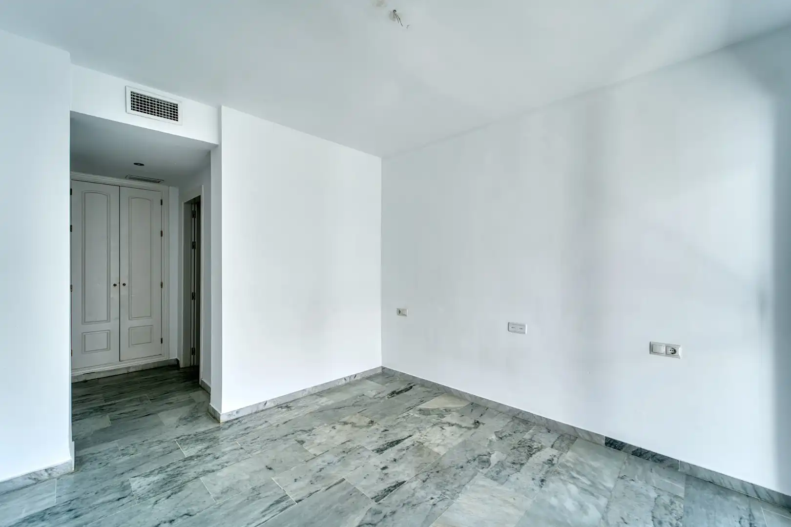 Ático en venta en Marbella con Aire acondicionado, Calefacción y Terraza