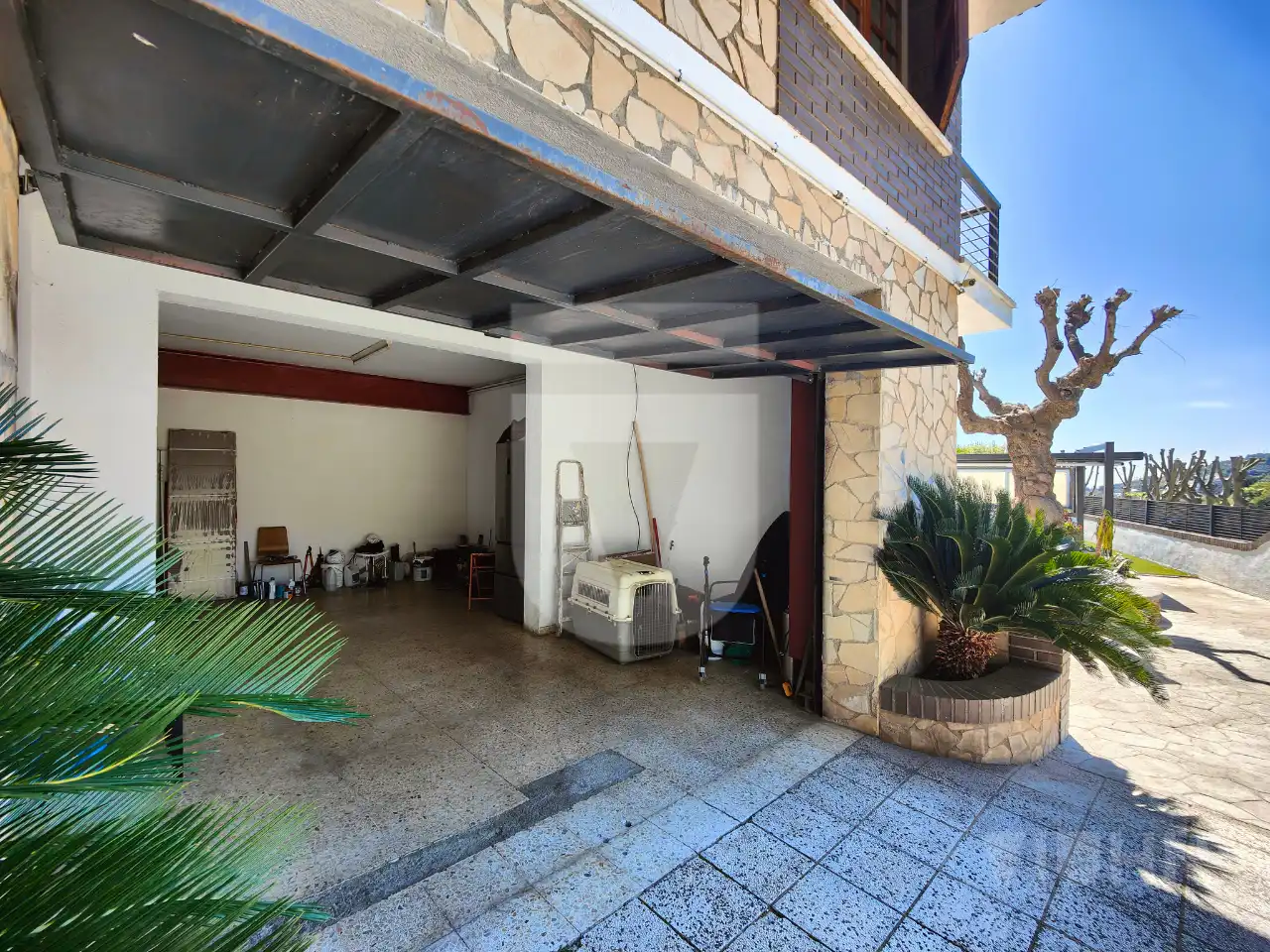 Parking de Casa o chalet en venta en Tiana con Aire acondicionado, Calefacción y Jardín privado