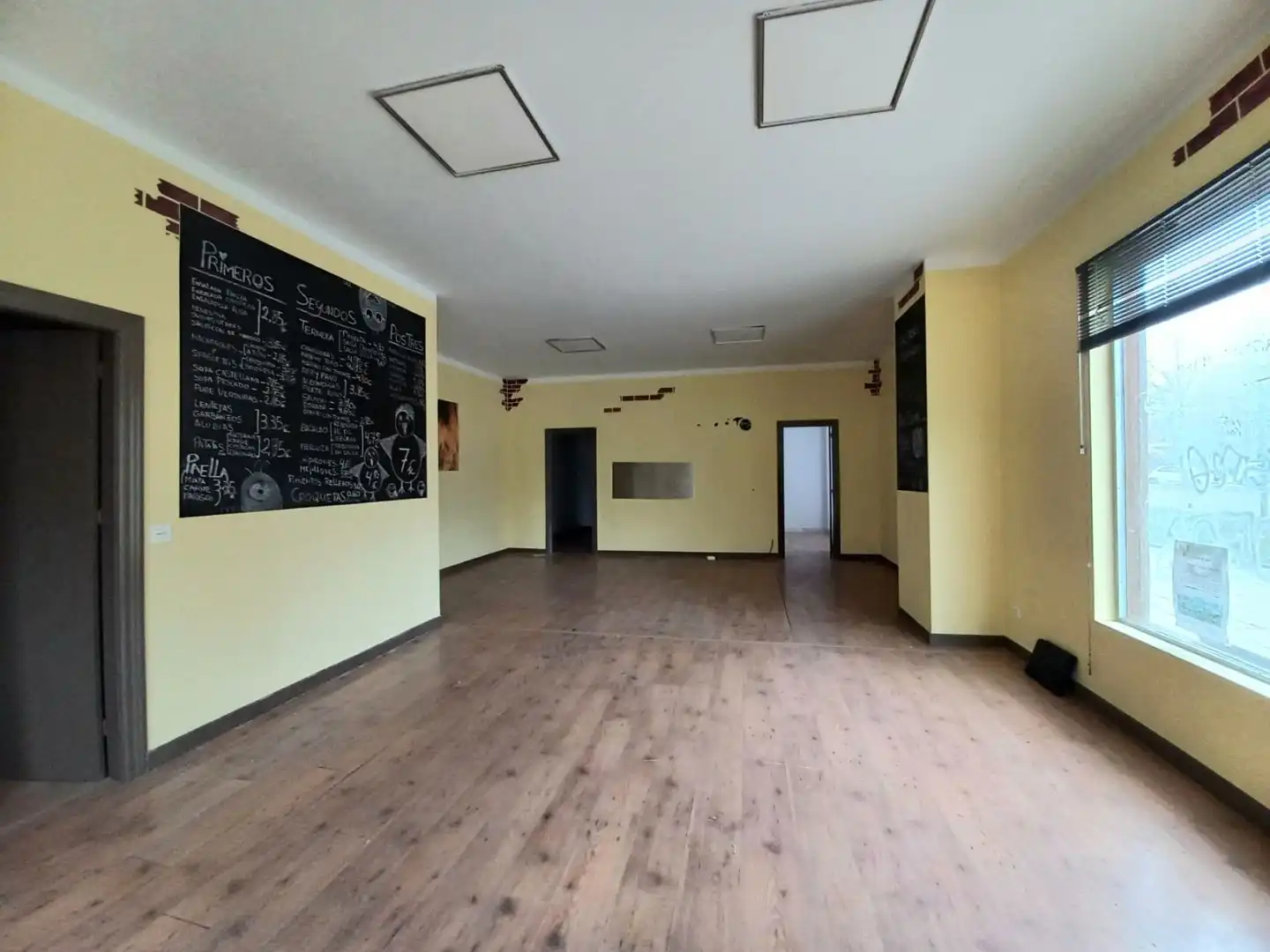 Commercial properties for rent in N/A, Universidad - Las Huelgas