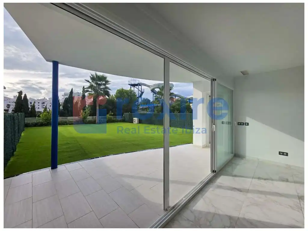 Jardí de Planta baixa en venda en Sant Josep de sa Talaia amb Aire condicionat, Jardí privat i Terrassa