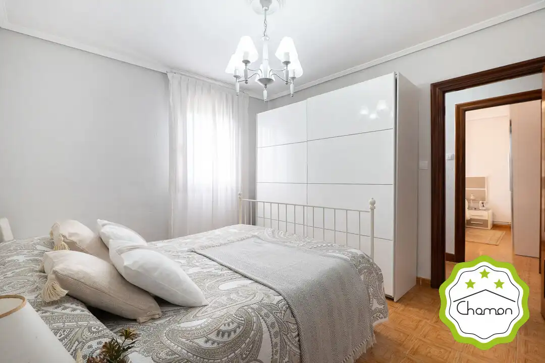 Schlafzimmer von Country house zum Verkauf in Erandio mit Heizung, Privatgarten und Terrasse