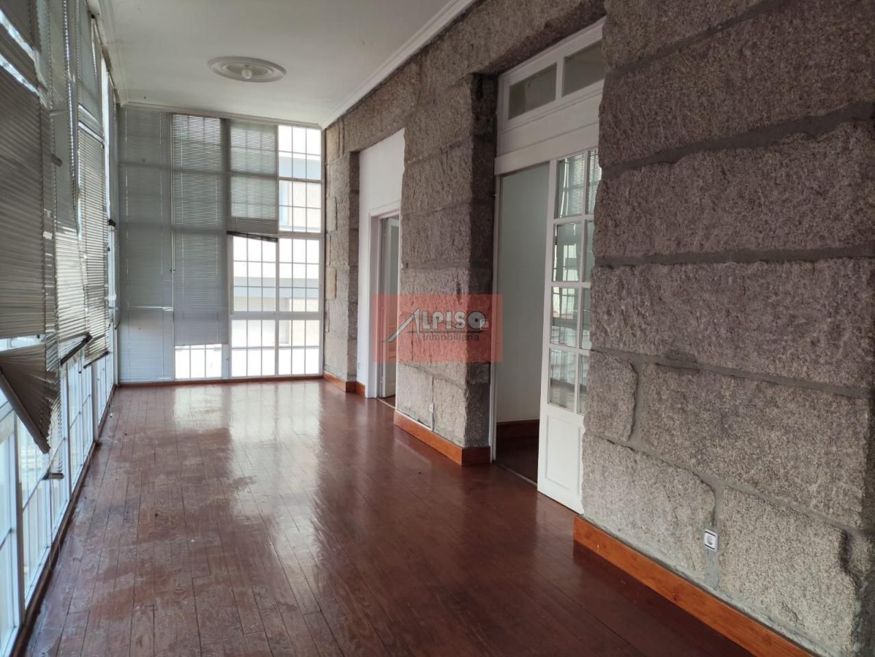 Oficina de alquiler en Ourense Capital 