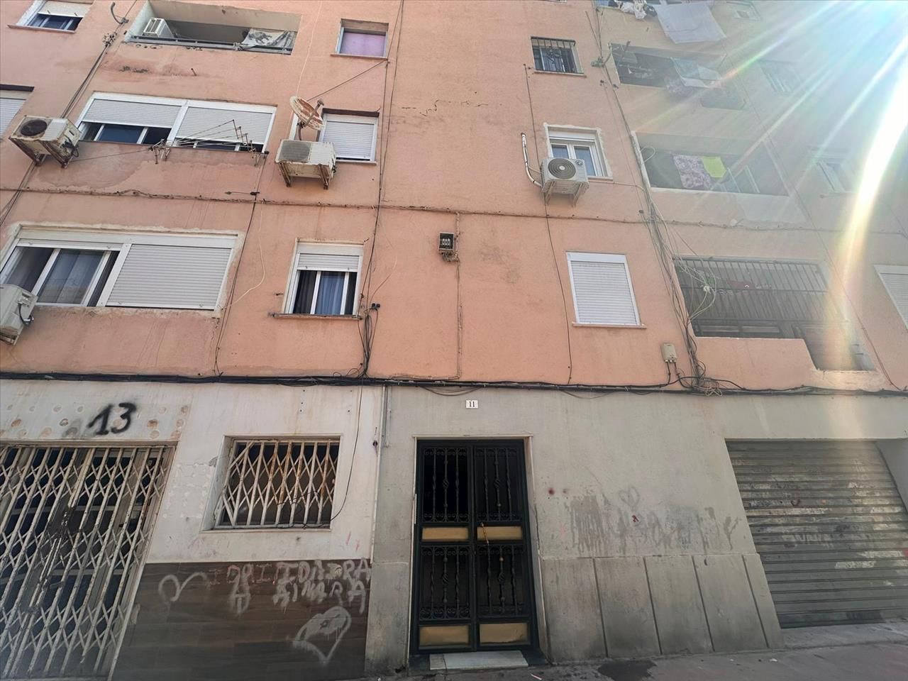Vista exterior de Piso en venta en  Almería Capital