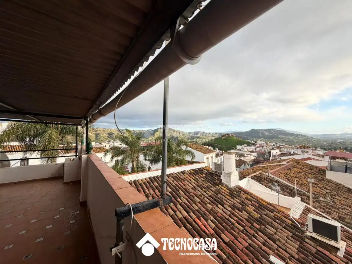 Vista exterior de Casa adosada en venta en Álora con Terraza y Balcón