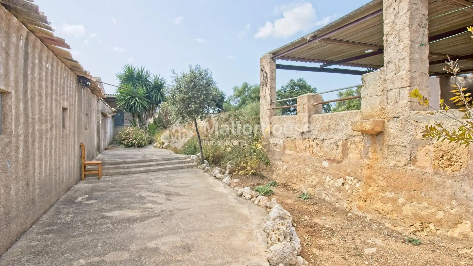 Country homes for sale in Ariany  with Air Conditioner, Private garden and Terrace