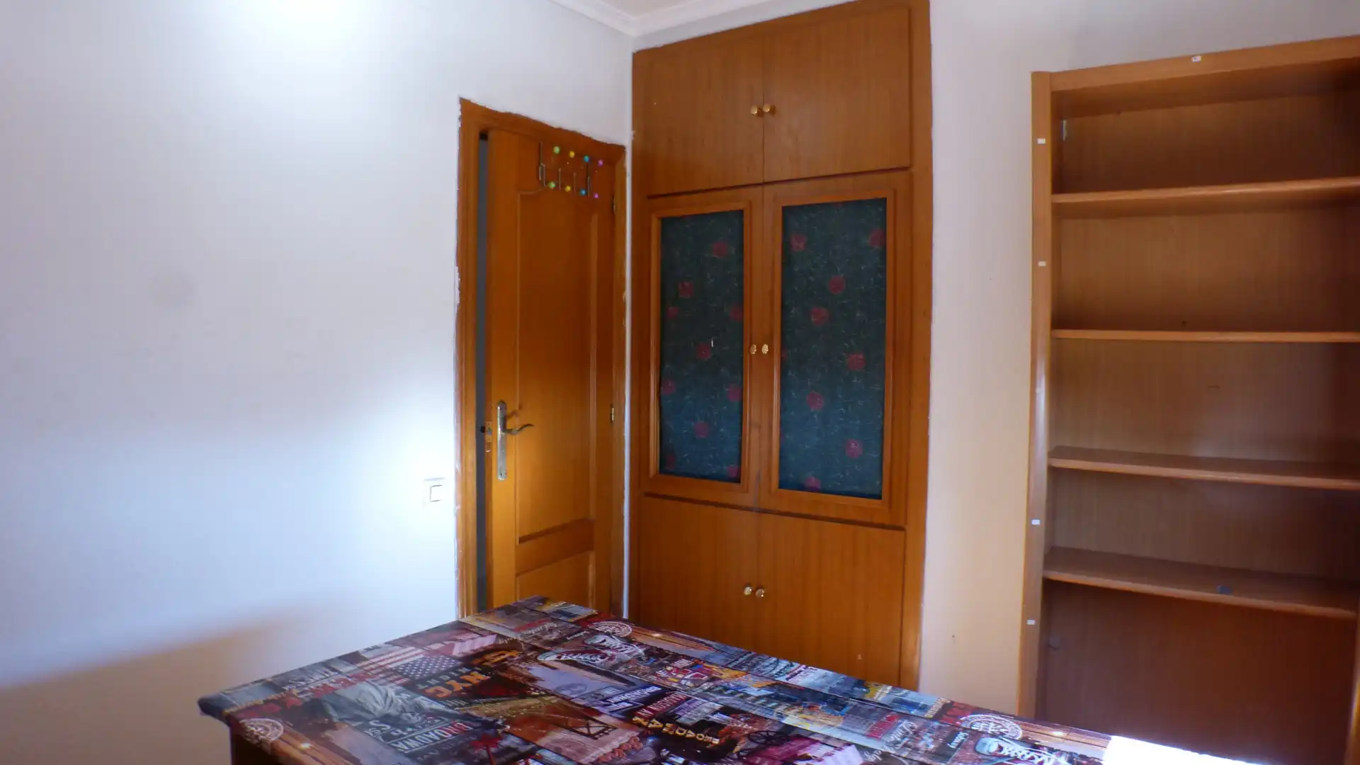 Dormitori de Apartament en venda en Alicante / Alacant amb Terrassa, Traster i Moblat