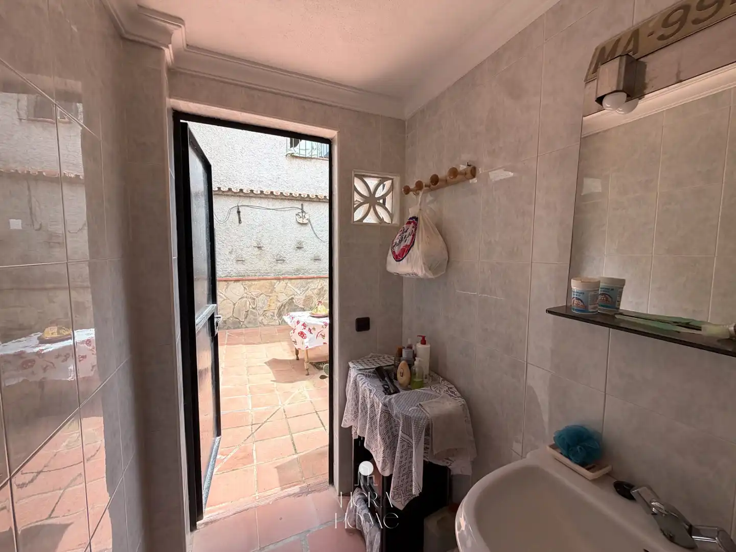 Baño de Finca rústica en venta en Álora con Jardín privado y Amueblado