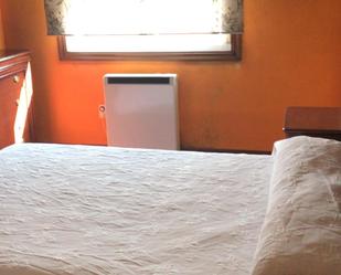 Bedroom of Flat to rent in Santiago de Compostela 