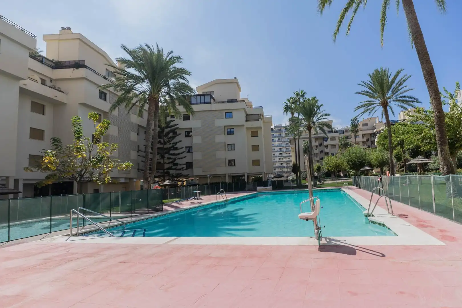 Apartament amb piscina en venda a Calle de Salvador Allende, imagen 17