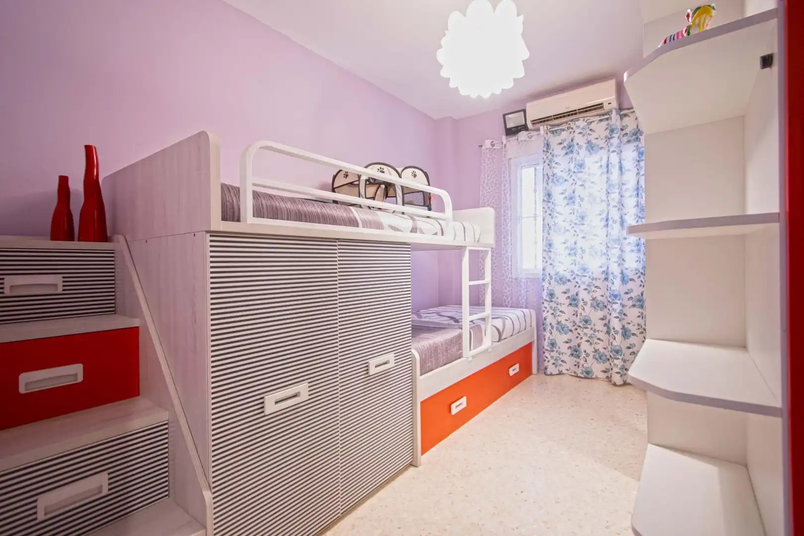 Bedroom of Flat for sale in Sevilla  with Terrace