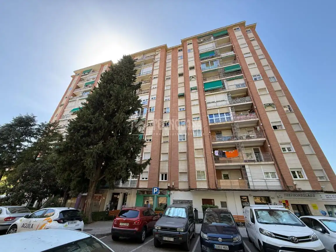 Vista exterior de Piso en venta en Guadalajara con Aire acondicionado, Calefacción y Terraza