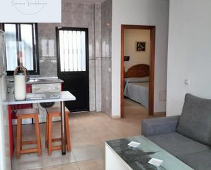 Dormitori de Apartament en venda en Algeciras amb Moblat