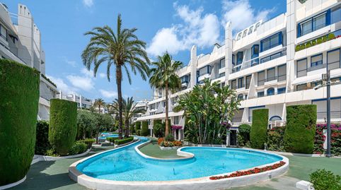 Foto 3 de Dúplex en venta en C. de Ramón Gómez de la Serna, 23, 29602 Marbella,, 23, Playa de la Fontanilla, Marbella
