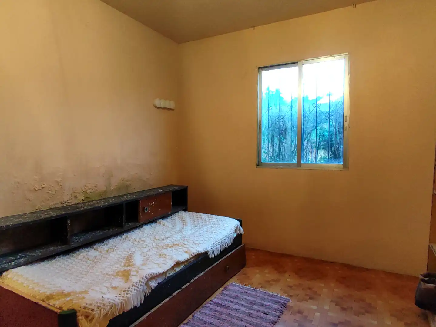 Dormitori de Casa o xalet en venda en Carral amb Jardí privat