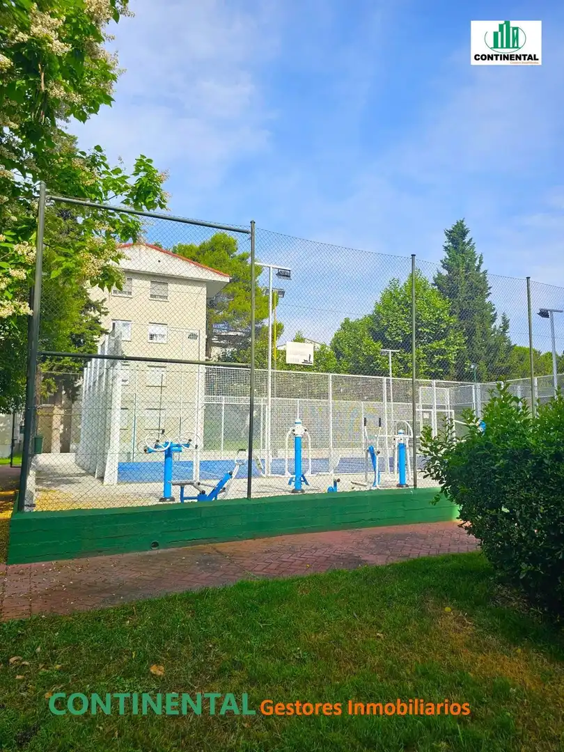 Vista exterior de Piso en venta en Collado Villalba con Calefacción