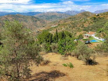 Casa rústica con piscina en venta en Torrox Pueblo