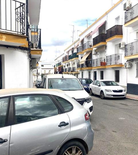 Foto 2 von Wohnungen zum Verkauf in Lora del Río, Sevilla