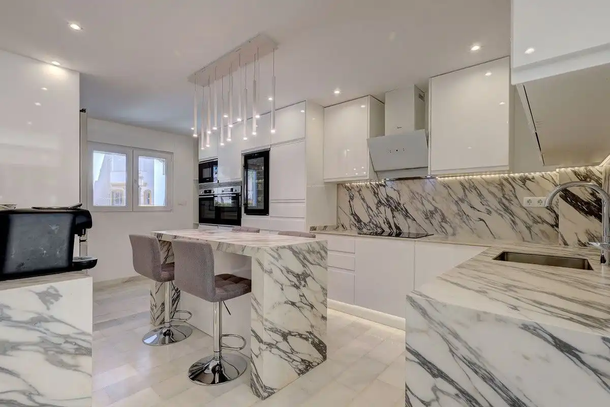 Cocina de Casa o chalet en venta en Estepona con Terraza, Piscina y Balcón