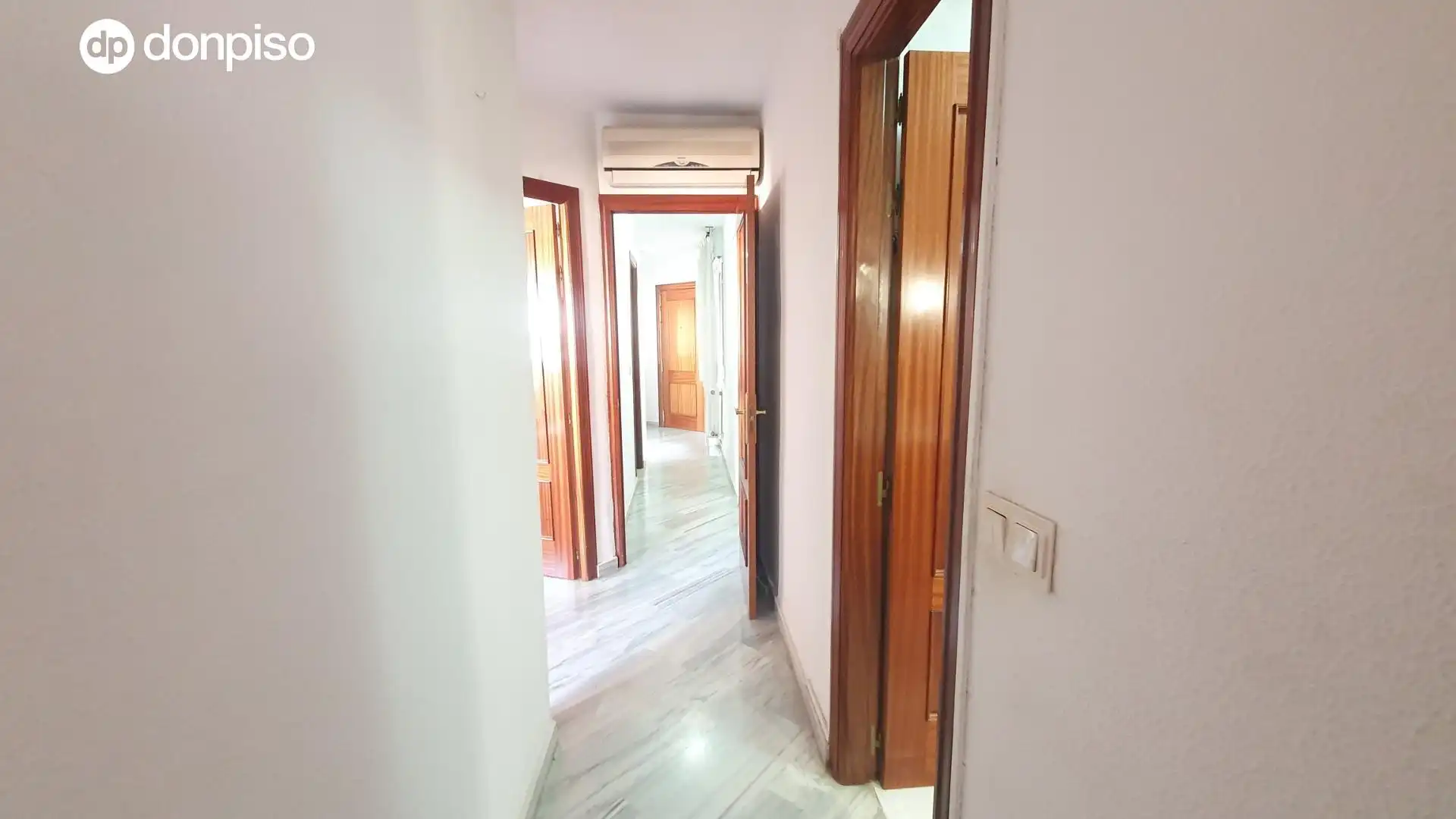 Flat for rent in Granada  with Air Conditioner, Heating and Terrace