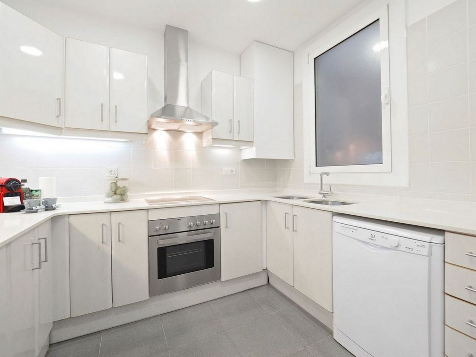 Kitchen of Flat to rent in Irun   with Air Conditioner, Furnished and TV