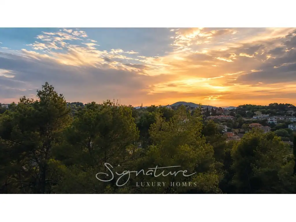 Vista exterior de Àtic de lloguer en Sant Cugat del Vallès amb Terrassa i Piscina comunitària