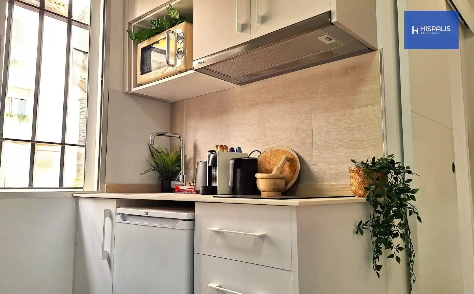 Cocina de Estudio de alquiler en Sevilla con Aire acondicionado, Calefacción y Amueblado