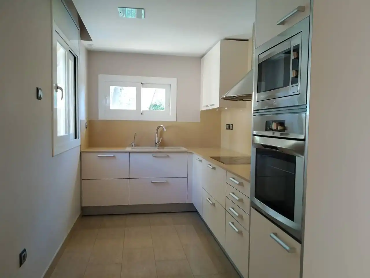 Cocina de Casa o chalet en venta en Blanes con Jardín privado, Terraza y Piscina