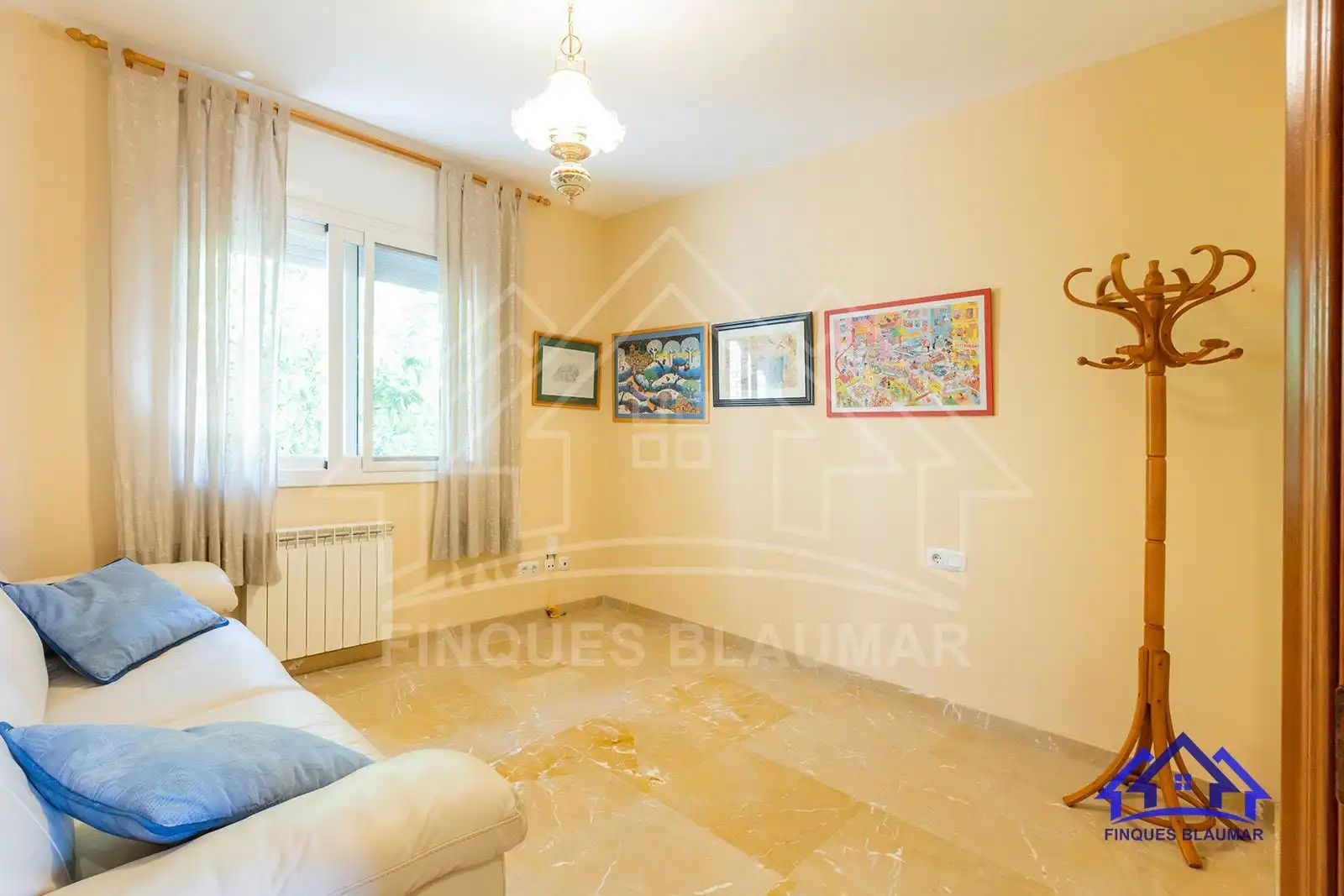 Sala de estar de Casa o chalet en venta en Arenys de Munt con Calefacción, Jardín privado y Trastero