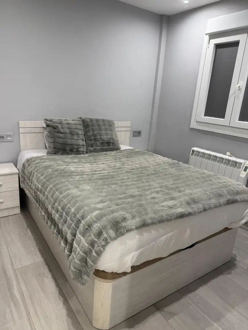 Bedroom of Flat for sale in Barakaldo   with Furnished