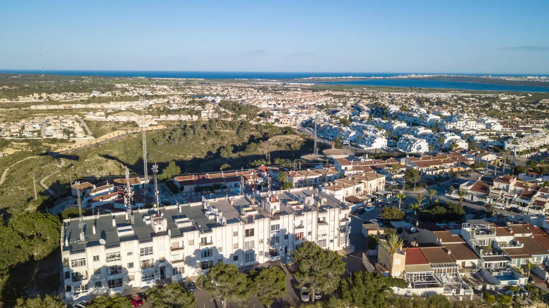 Vista exterior de Apartament en venda en Rojales amb Aire condicionat i Moblat