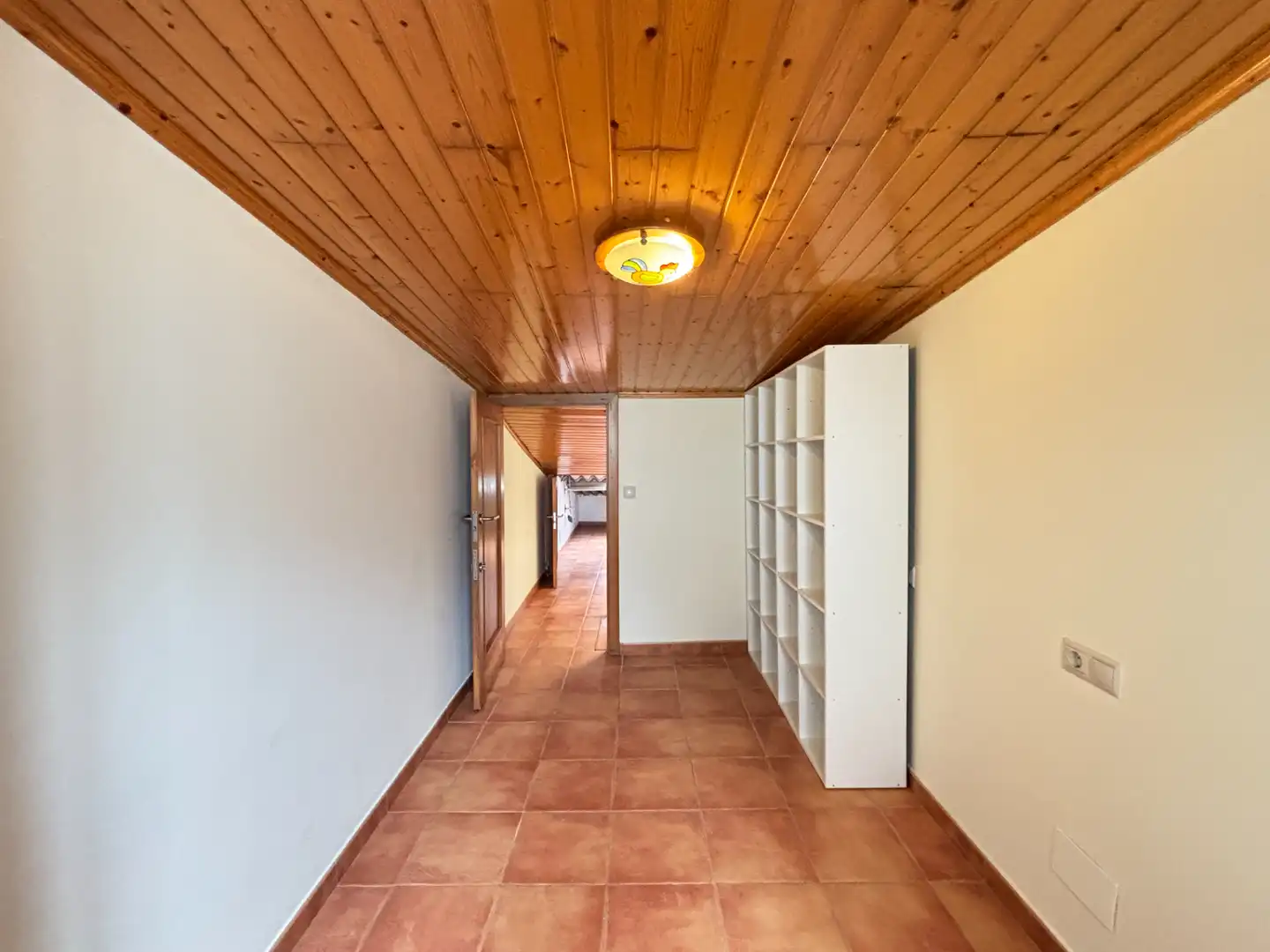 Casa adosada en venta en Rianxo con Calefacción, Trastero y Amueblado