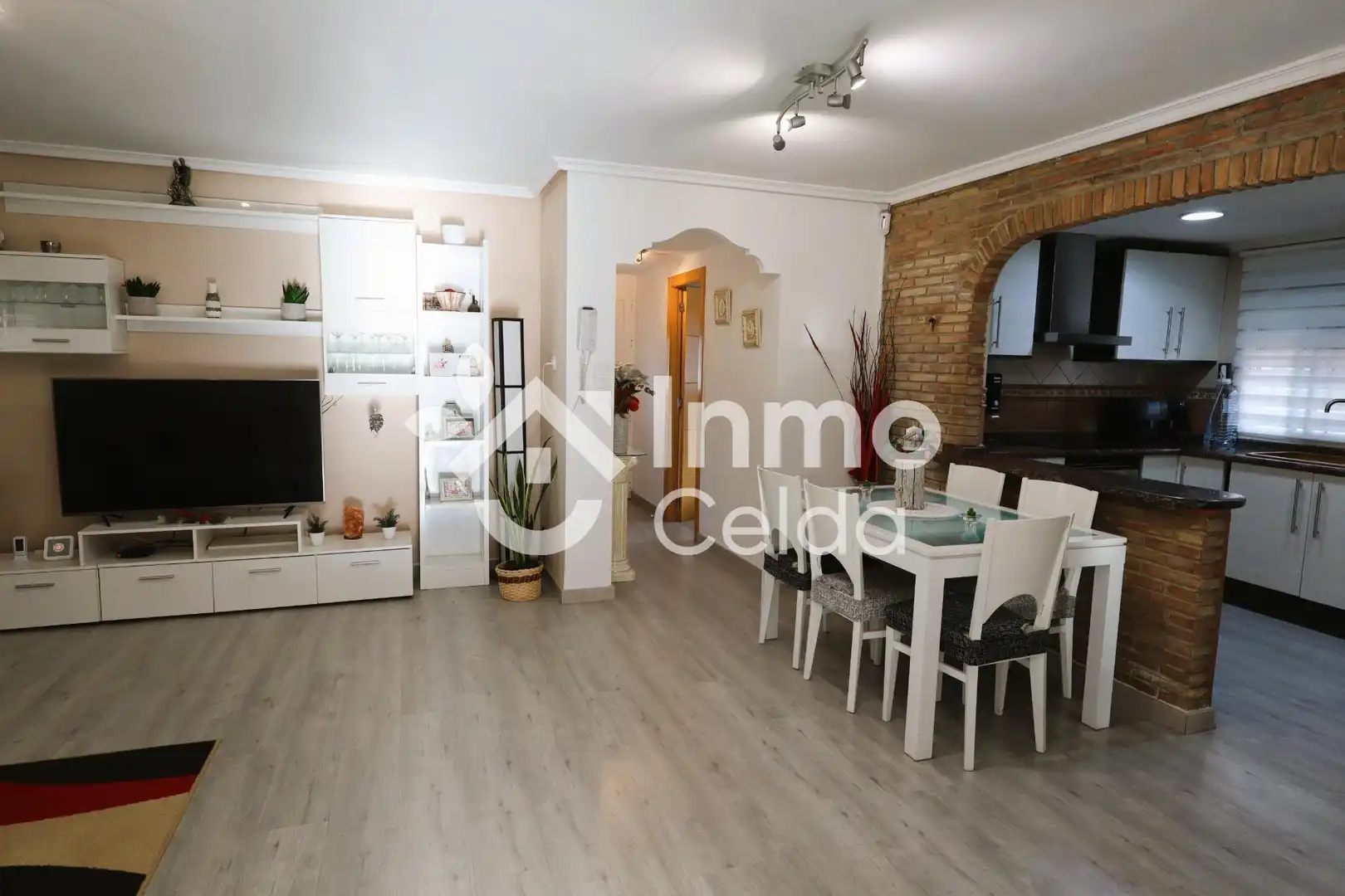 Sala de estar de Casa o chalet en venta en Chiva con Aire acondicionado, Calefacción y Jardín privado