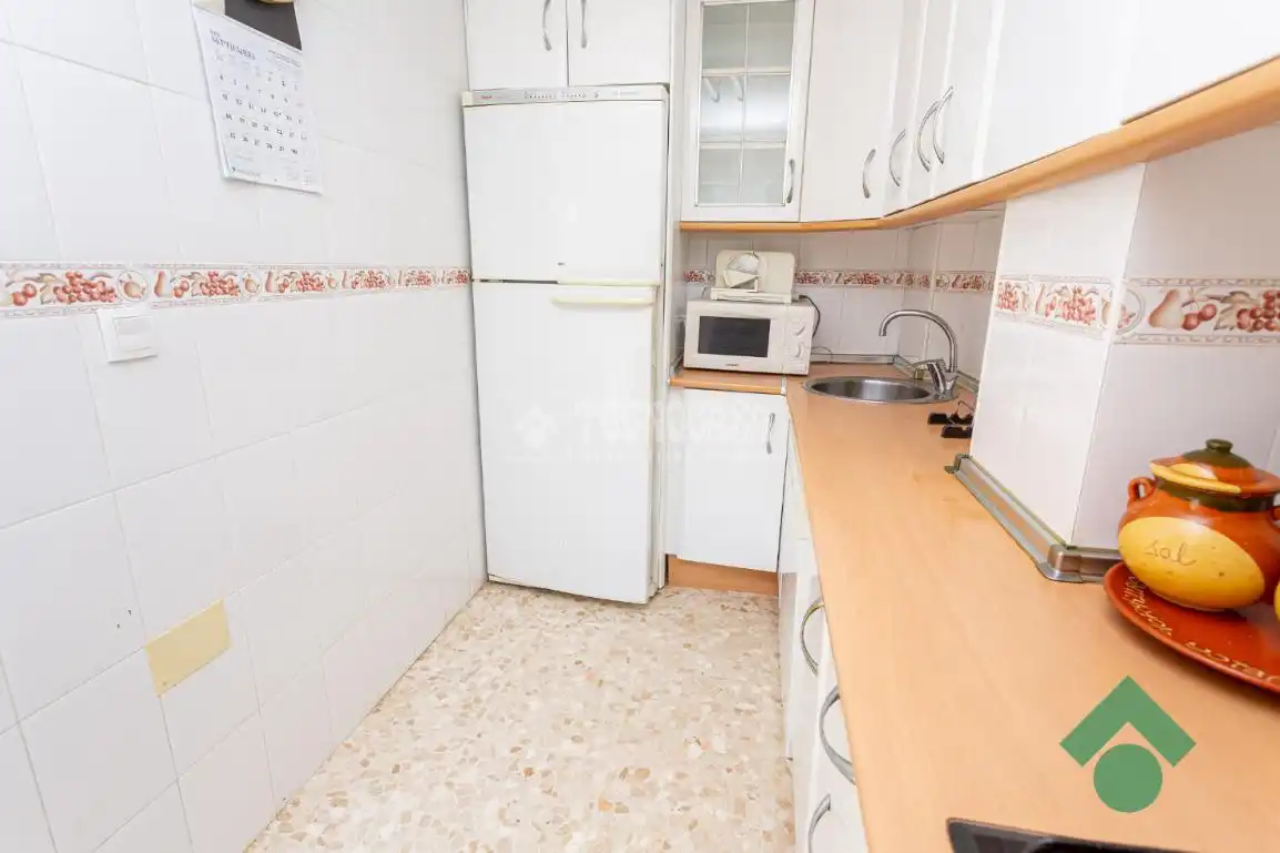 Cocina de Piso en venta en Algeciras con Amueblado y Piscina comunitaria