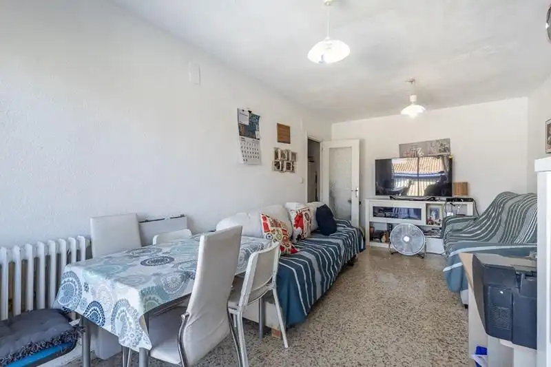 Sala de estar de Piso en venta en Granada con Calefacción