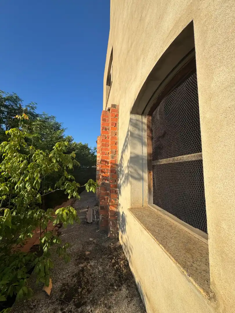 Vista exterior de Casa o xalet en venda en Castuera amb Jardí privat, Terrassa i Traster